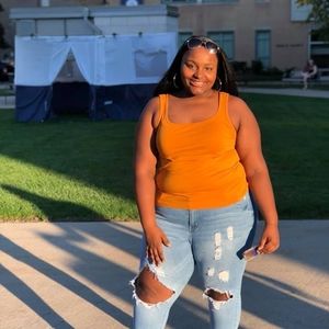 Meet your Posher, Kara